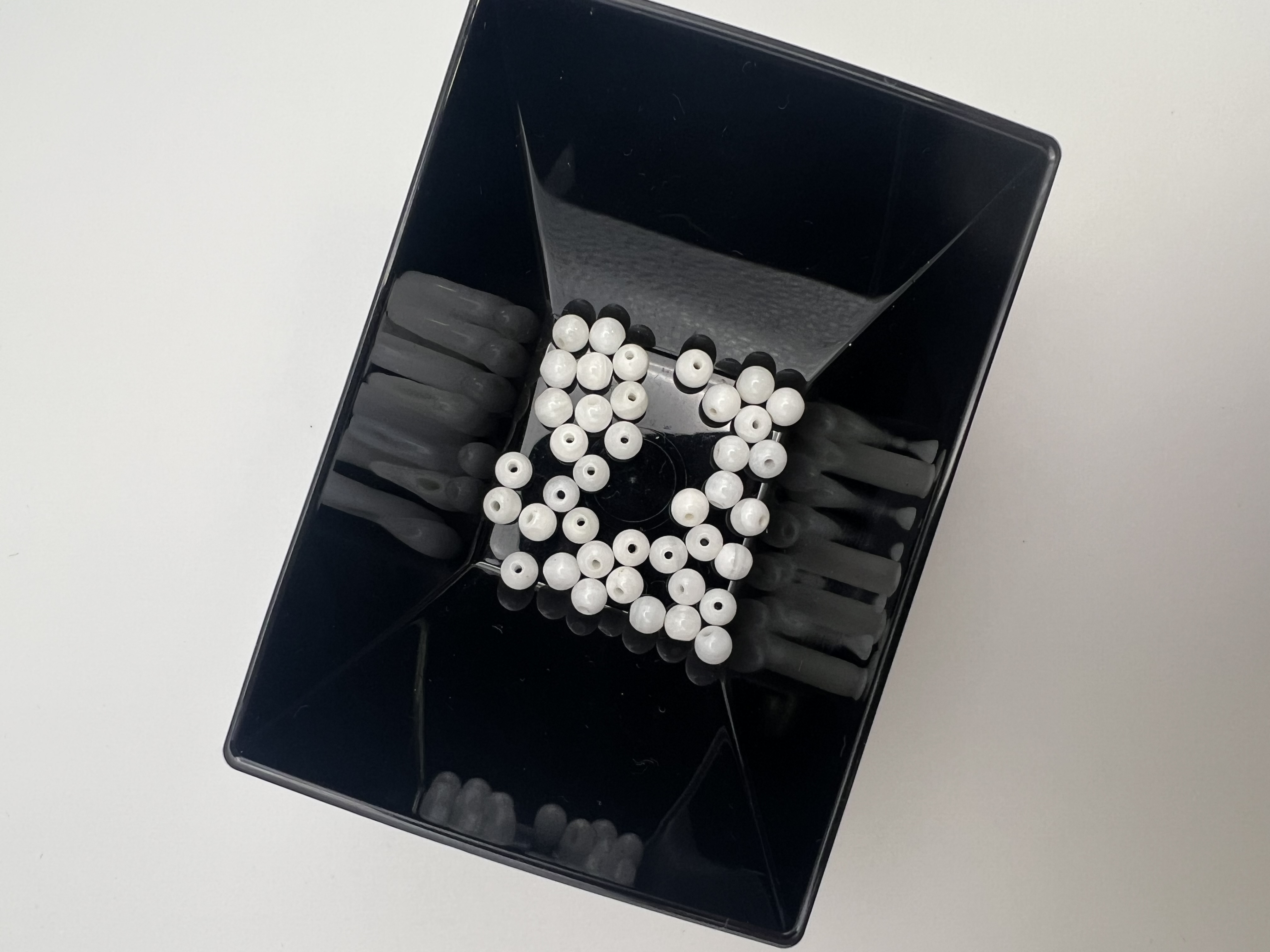 Onyx bílý 4mm